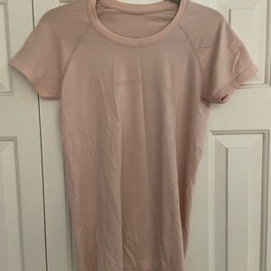 Lululemon short sleeve swiftly